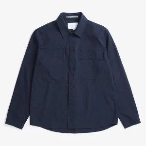 Norse Projects . Hjalmer Solotex Twill Overshirt . Dark Navy