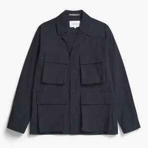 Norse Projects . Mads Travel Light Overshirt . Dark Navy